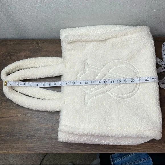 Victoria’s Secret Sherpa Tote Ivory Cream Reusable Shoulder Bag - Picture 12 of 13